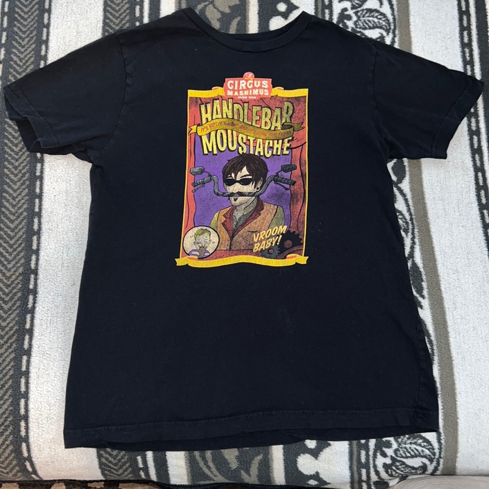 Black graphic t shirt